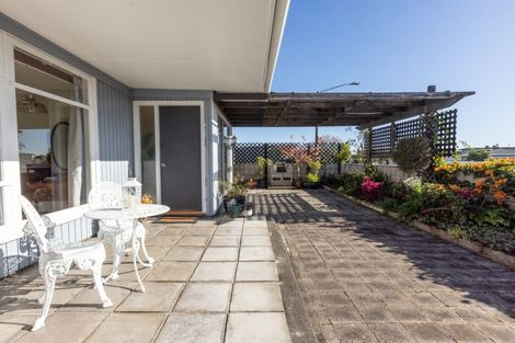 Photo of property in 14 Durham Drive, Havelock North, 4130