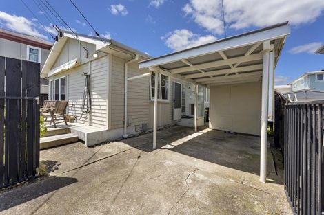 Photo of property in 32a Bay Street, Petone, Lower Hutt, 5012