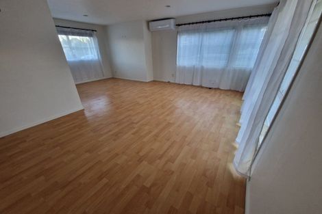 Photo of property in 2/182 Mokoia Road, Chatswood, Auckland, 0626