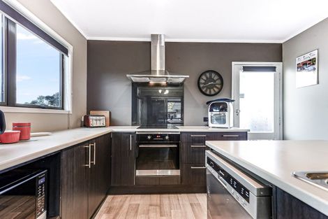 Photo of property in 3 Jasmine Avenue, Dinsdale, Hamilton, 3204