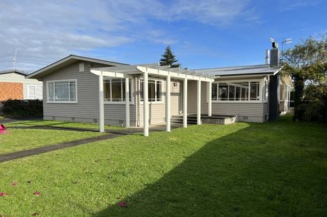 Photo of property in 54 Windsor Street, Terrace End, Palmerston North, 4410