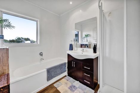 Photo of property in 63 Tate Road, Brixton, Waitara, 4382