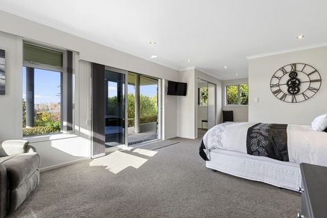 Photo of property in 67 Braid Road, St Andrews, Hamilton, 3200