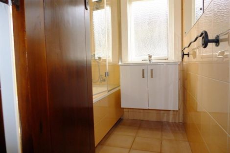 Photo of property in 49a Cambridge Terrace, Papatoetoe, Auckland, 2025