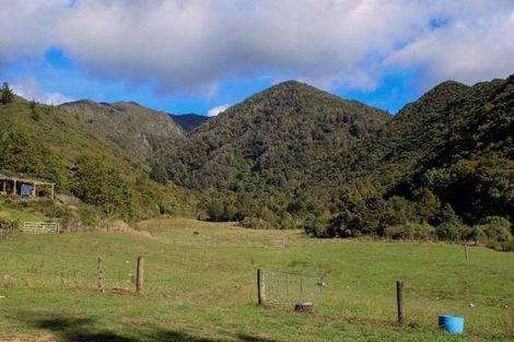 Photo of property in 272 Uruwhenua Road, Upper Takaka, Takaka, 7183