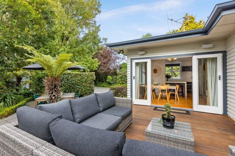 Photo of property in 9 Neeve Place, Taradale, Napier, 4112