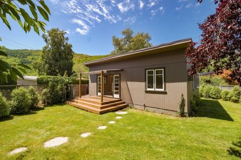 Photo of property in 51 Centennial Avenue, Arrowtown, 9302