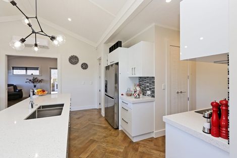 Photo of property in 5 Ridgeway Terrace, Taradale, Napier, 4112
