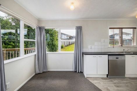 Photo of property in 21 Waitaki Street, Henderson, Auckland, 0612