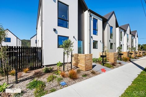 Photo of property in 130 Cambridge Terrace, Fairfield, Lower Hutt, 5011