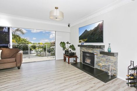 Photo of property in 13 Hanover Place, Pahurehure, Papakura, 2113