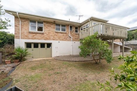 Photo of property in 35 Forest Lake Road, Forest Lake, Hamilton, 3200