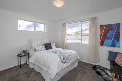 Photo of property in 42 Hinemoa Street, Levin, 5510