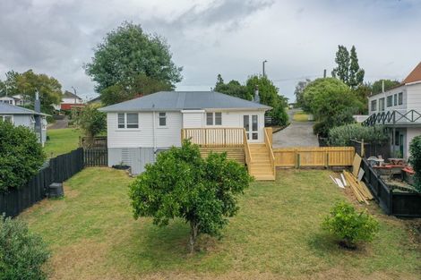Photo of property in 1 Norrie Place, Putaruru, 3411