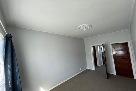 Photo of property in 96 Naenae Road, Naenae, Lower Hutt, 5011