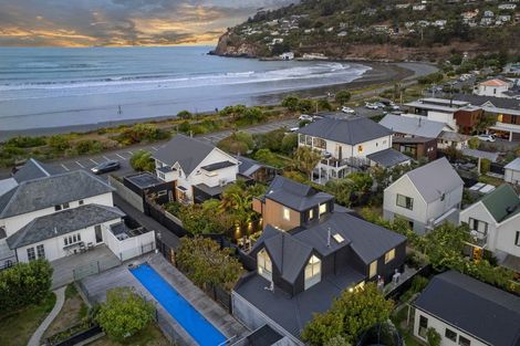 Photo of property in 102a Esplanade, Sumner, Christchurch, 8081