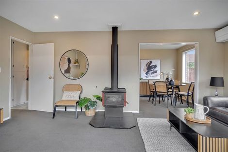 Photo of property in 2/40 Wilson Street, Islington, Christchurch, 8042