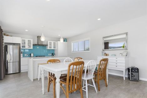 Photo of property in 28a Dickson Road, Papamoa Beach, Papamoa, 3118