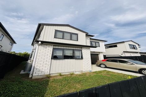 Photo of property in 1/2 Cameron Street, Papakura, 2110