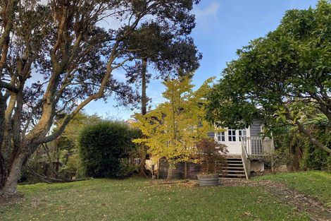 Photo of property in 107 Matipo Road, Mairangi Bay, Auckland, 0630