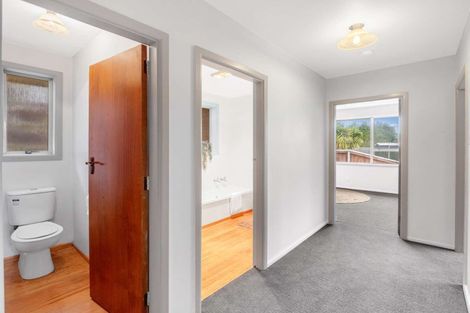 Photo of property in 14 Oakdale Street, Avonhead, Christchurch, 8042