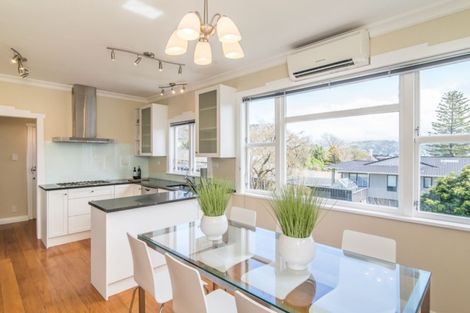 Photo of property in 10 Cavendish Square, Strathmore Park, Wellington, 6022