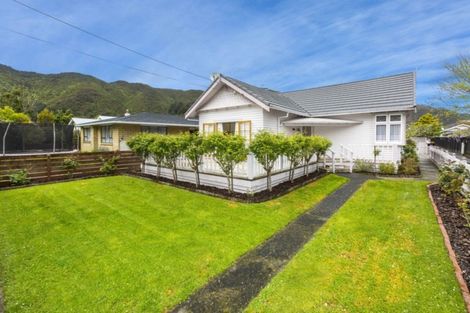 Photo of property in 16 Norton Park Avenue, Fairfield, Lower Hutt, 5011