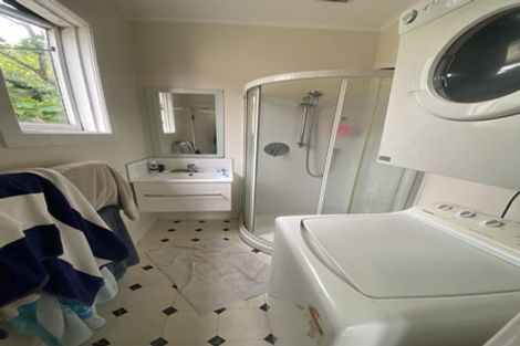 Photo of property in 72 Fairlie Terrace, Kelburn, Wellington, 6021