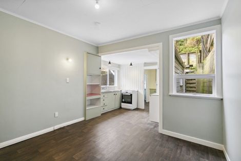 Photo of property in 37 Ribble Street, Island Bay, Wellington, 6023