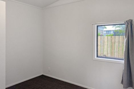 Photo of property in 623a Swanson Road, Swanson, Auckland, 0612