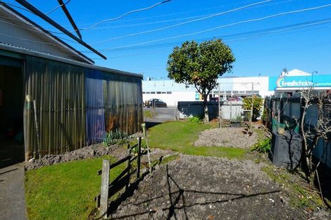 Photo of property in 106 Queen Street, Westport, 7825