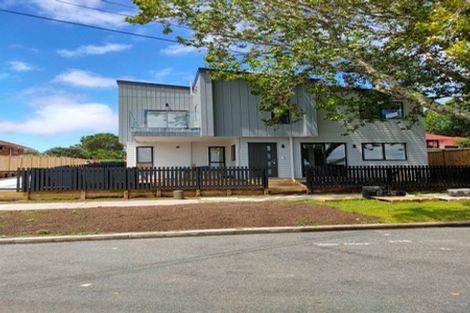 Photo of property in 1/21 Humphrey Kemp Avenue, Henderson, Auckland, 0612