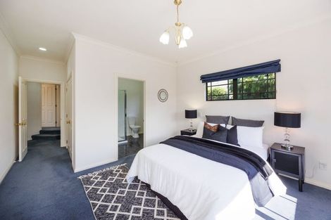 Photo of property in 12 Franklin Avenue, Hokowhitu, Palmerston North, 4410