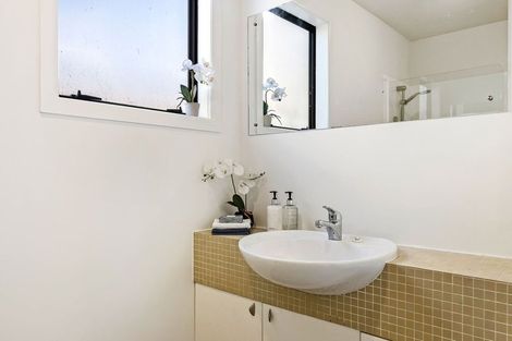 Photo of property in 2/42 Heywood Terrace, Richmond, Christchurch, 8013