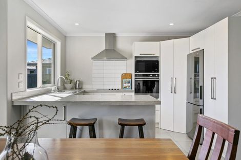 Photo of property in 22 Huka Heights Drive, Rangatira Park, Taupo, 3330