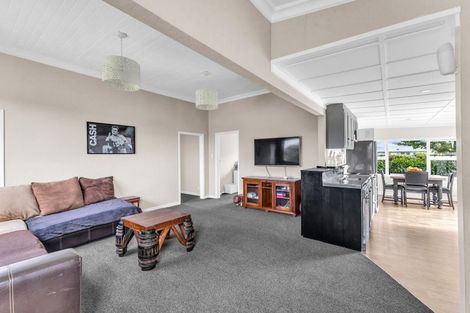 Photo of property in 122 Cordelia Street, Stratford, 4332