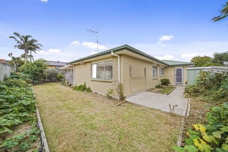Photo of property in 5 Harobed Place, Weymouth, Auckland, 2103