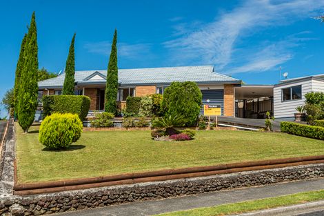 Photo of property in 35 Yorke Road, Haruru, 0204