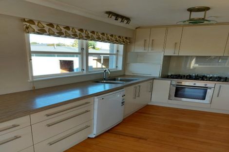 Photo of property in 50 Goods Road, Otumoetai, Tauranga, 3110