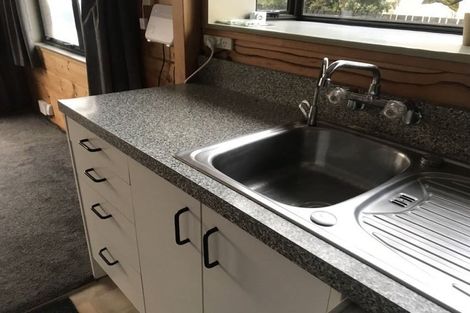 Photo of property in 16 Gretna Street, Heidelberg, Invercargill, 9812