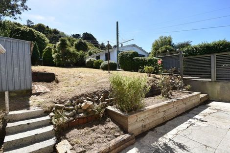 Photo of property in 235 Ravensbourne Road, Ravensbourne, Dunedin, 9022