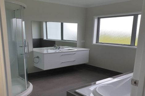 Photo of property in 53 Anselmi Ridge Road, Pukekohe, 2120