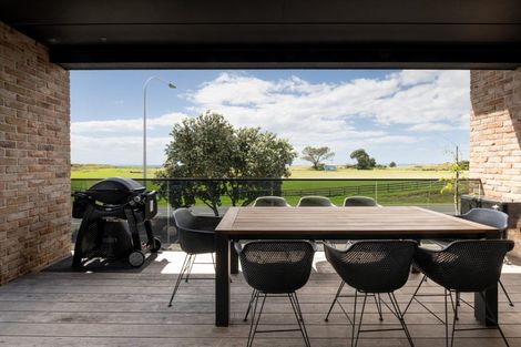 Photo of property in 5 Haneanea Way, Papamoa Beach, Papamoa, 3118