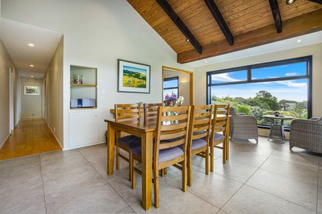 Photo of property in 13 Frances Street, Waikanae Beach, Waikanae, 5036