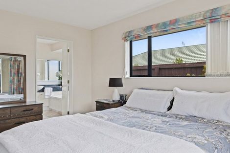 Photo of property in 42 Bella Rosa Drive, Hei Hei, Christchurch, 8042