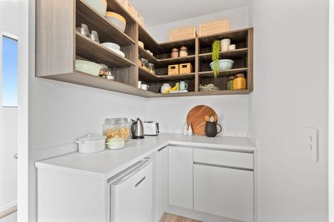 Photo of property in 2 Cadwil Drive, Beachlands, Auckland, 2018