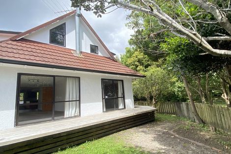 Photo of property in 1/61 Sylvia Road, Hillcrest, Auckland, 0627