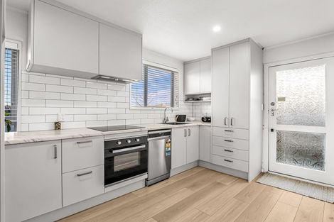 Photo of property in 1/649 Main North Road, Belfast, Christchurch, 8051