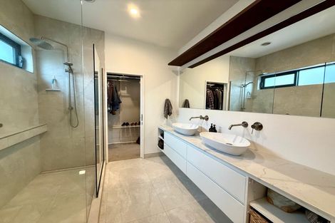 Photo of property in 13 Matuku Lane, Heathcote Valley, Christchurch, 8022