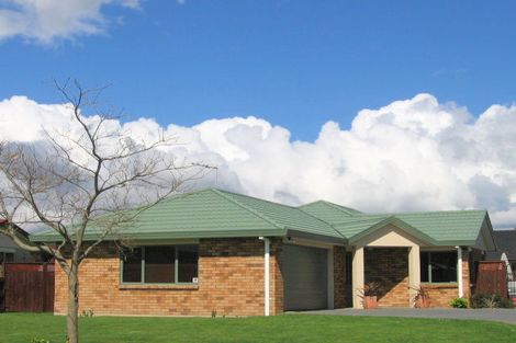 Photo of property in 14 Duggan Drive, Owhata, Rotorua, 3010